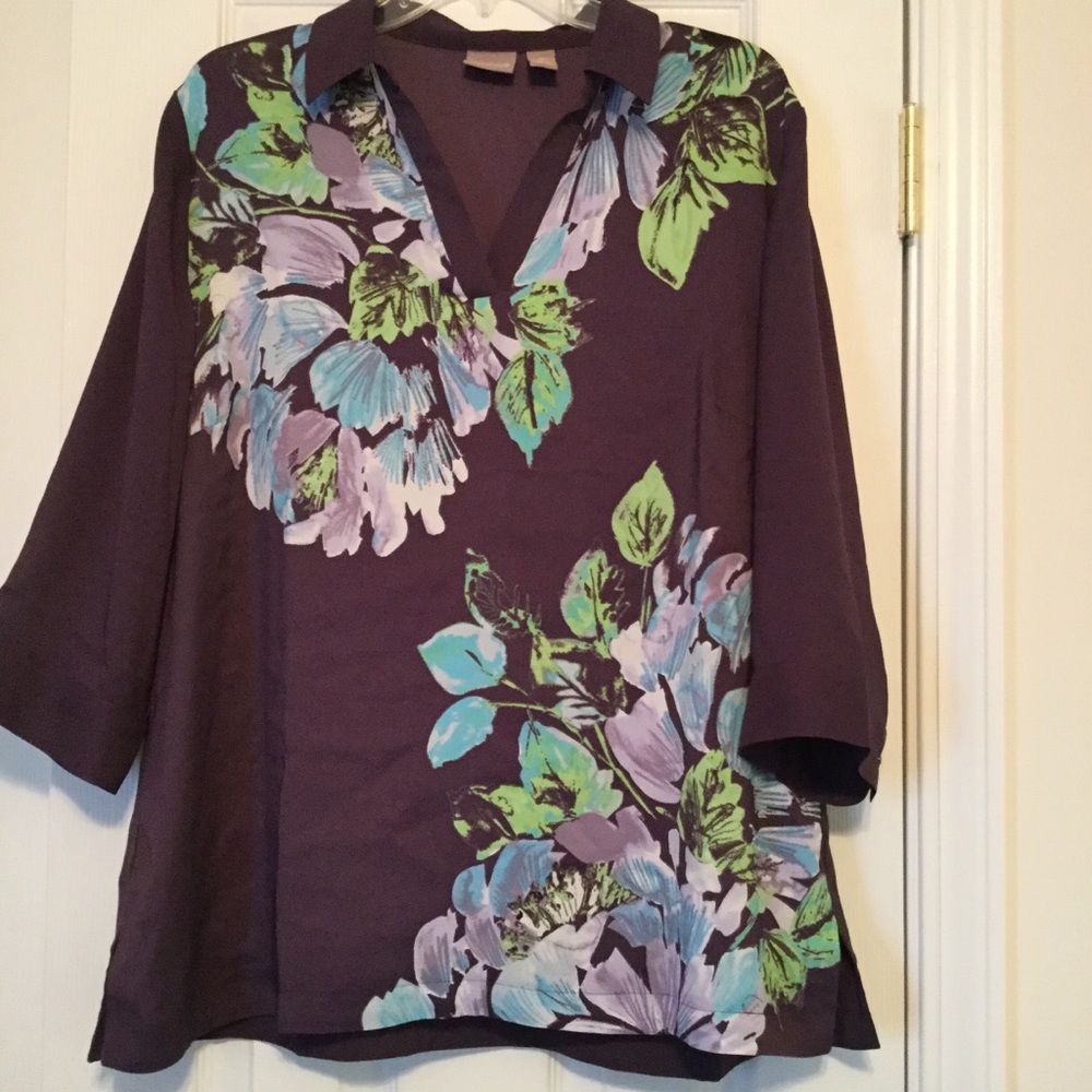 Chico’s Sz 2 (12/14) top, purple with design front